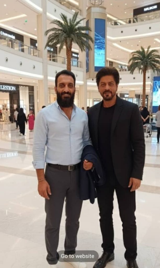 دکتر سید امیر حسینی در کنار شاهرخ خان